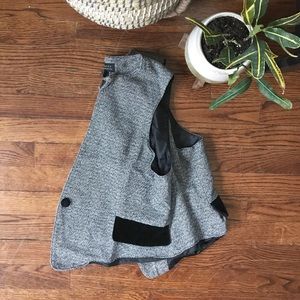 Black and white patterned/marled vest